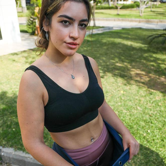 Aşık olduğu adamın "Bu halinle mi?" sözüyle hırslanan genç kızı şimdi görenler bir daha bakıyor! 6