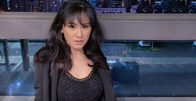 Otelin küvetinde çırılçıplak halde ölü bulunan genç hostesin katillerini cinsel organındaki spermler ele verecek 1