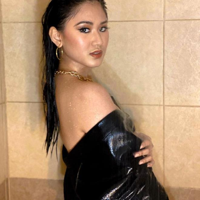 Otelin küvetinde çırılçıplak halde ölü bulunan genç hostesin katillerini cinsel organındaki spermler ele verecek 3