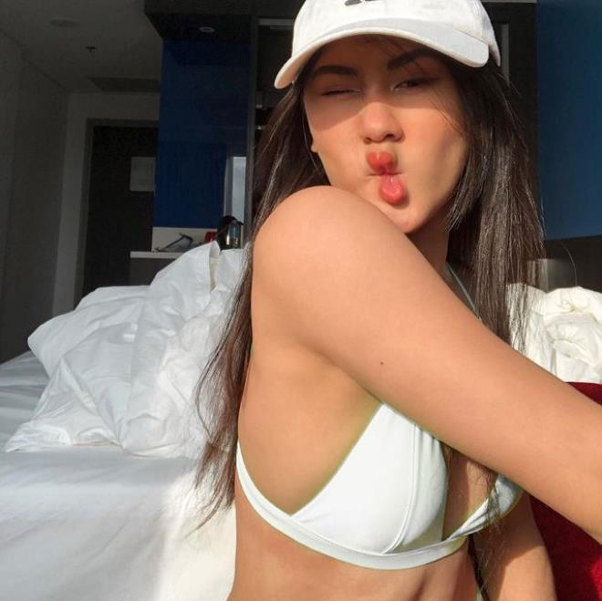 Otelin küvetinde çırılçıplak halde ölü bulunan genç hostesin katillerini cinsel organındaki spermler ele verecek 9