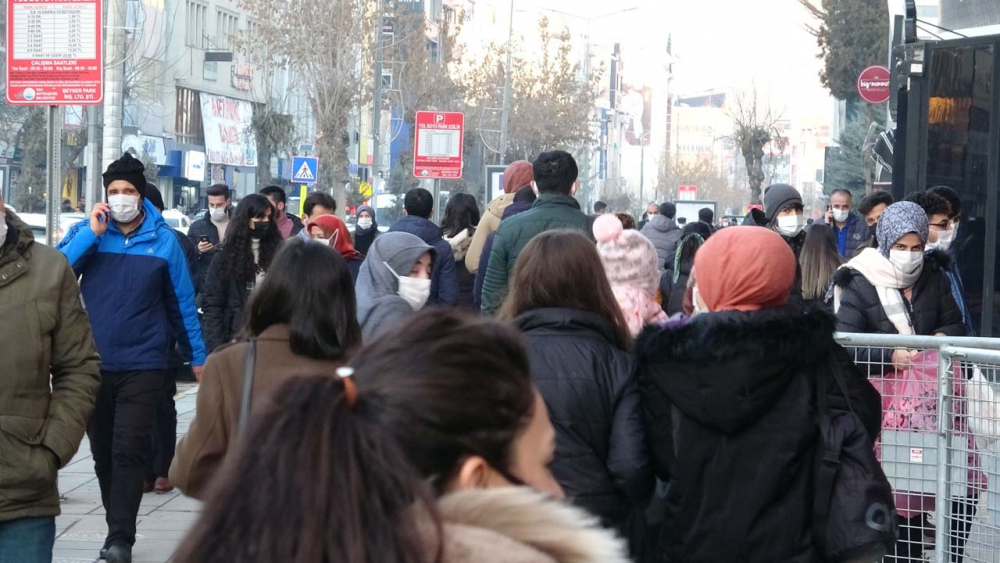 Van'da kısıtlamalar meyvesini verdi! Korona haritası kırmızıdan maviye döndü 5