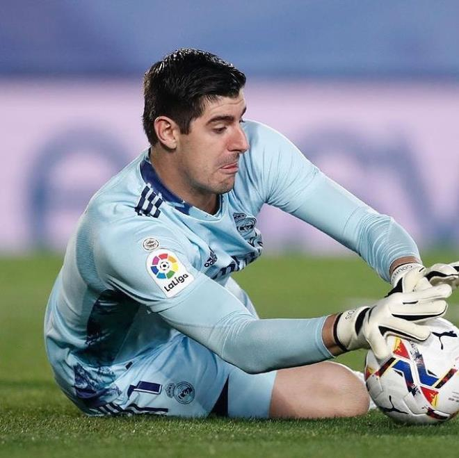 Televizyonların şov yıldızı, efsane futbolcunun ilişki teklifini reddetti! 2