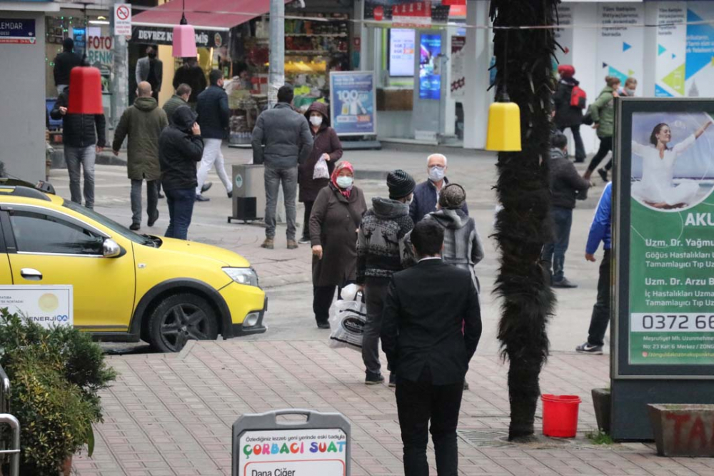 İngiltere'deki Dr. Ertan Erel, BionTech aşısını oldu, yan etkilerini açıkladı! Salgının bitişi için tarih verdi 2