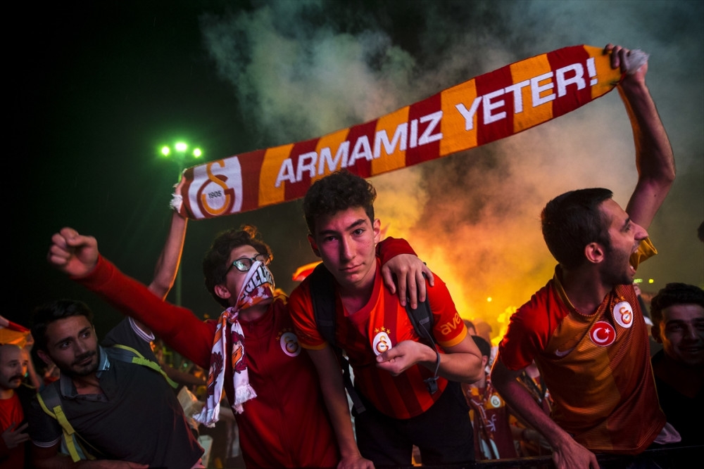 Galatasaray 2017- 2018 Yılı şampiyonu oldu, taraftarlar sabaha kadar uyumadı 23