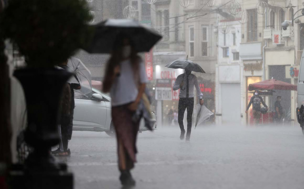 AKOM ve Meteoroloji vatandaşları uyardı: Sağanak yağış geliyor, sıcaklıklar düşüyor 4