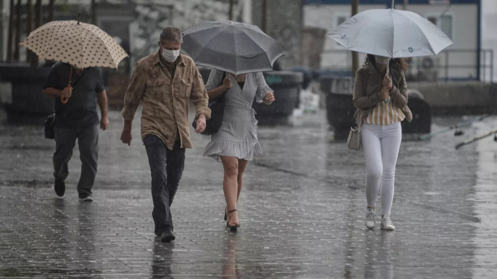 Kuvvetli geliyor! İstanbul Valiliğinden sarı kodlu sağanak yağış uyarısı 1