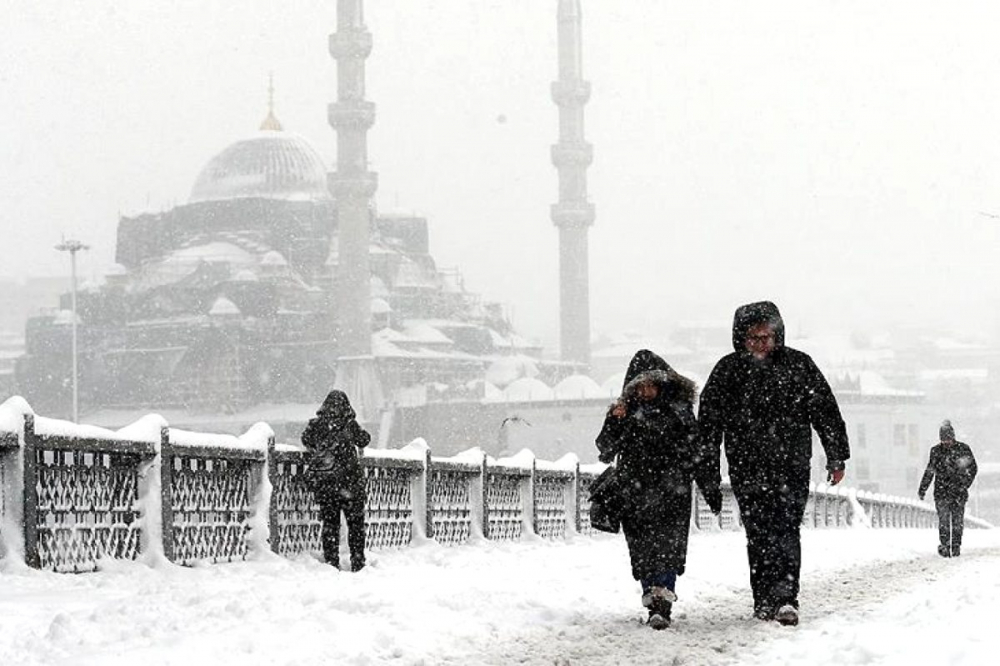 Meteoroloji ve AKOM'dan sevindiren uyarı: Başta İstanbul olmak üzere birçok ile kar geliyor! 3