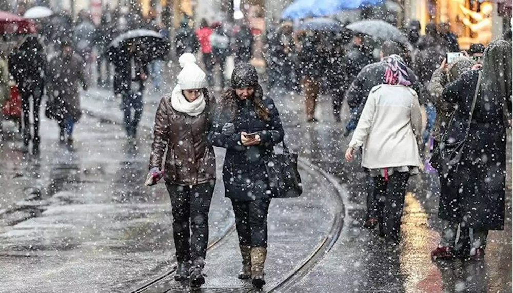 Meteoroloji ve AKOM'dan sevindiren uyarı: Başta İstanbul olmak üzere birçok ile kar geliyor! 7