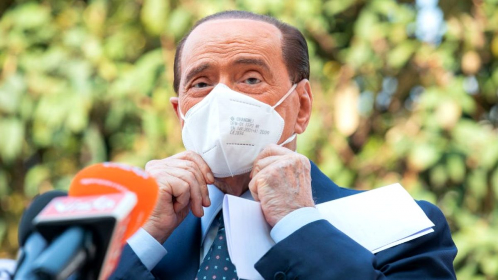Silvio Berlusconi hastaneye kaldırıldı! 2
