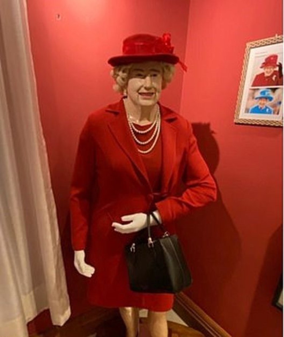 Brezilya'da yapılan balmumu heykeller sosyal medyada ti'ye alındı! 1