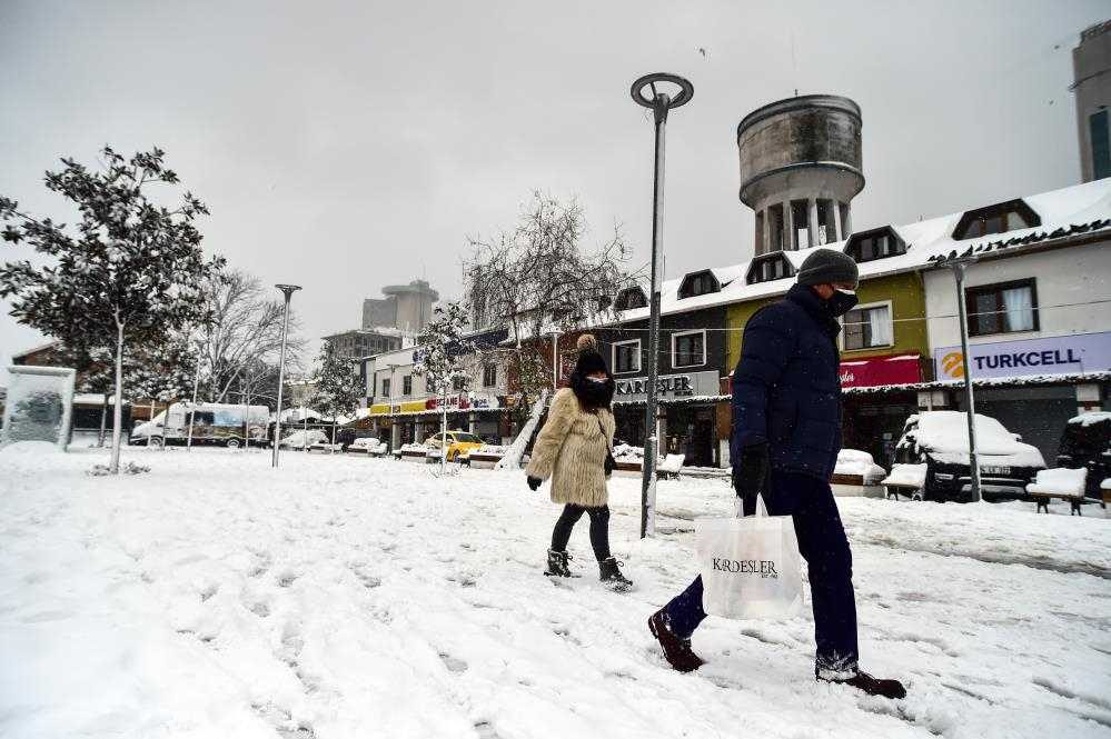 Pazartesi günü İstanbul'da kar yağacak mı? Meteoroloji Genel Müdürlüğü'nden art arda uyarı! 25