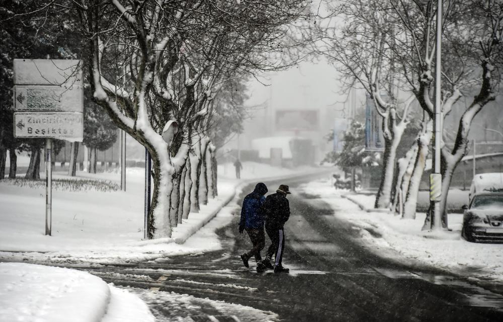 Pazartesi günü İstanbul'da kar yağacak mı? Meteoroloji Genel Müdürlüğü'nden art arda uyarı! 26