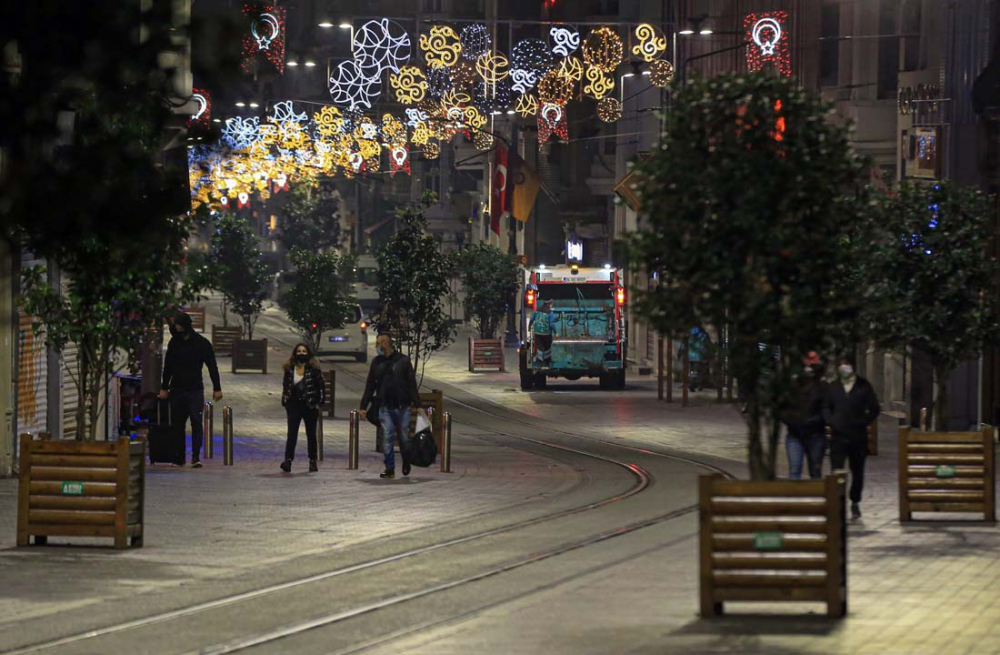 Hükümet hazırlıklarını yaptı! Normalleşme süreci Mart ayında başlıyor: Sokağa çıkma yasağı kalkıyor, okullar, restoranlar açılıyor 12