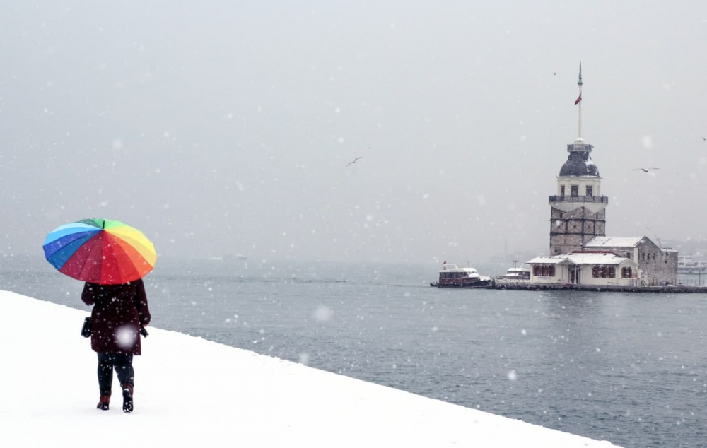 Meteorolojiden turuncu alarm: İstanbul'a yine kar geliyor! 10