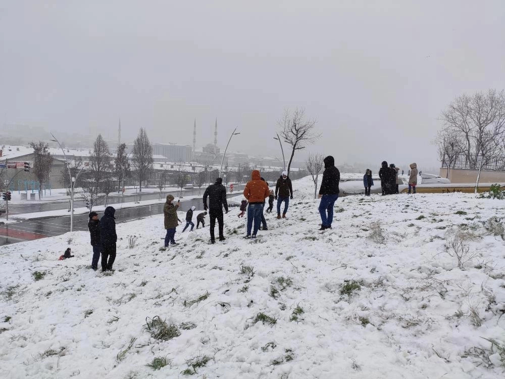 İstanbul'a ne zaman kar yağacak? Meteoroloji Genel Müdürlüğü'nden flaş uyarı! 2