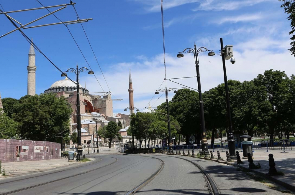 Türkiye genelinde uygulanan 56 saatlik sokağa çıkma kısıtlaması sona erdi 12