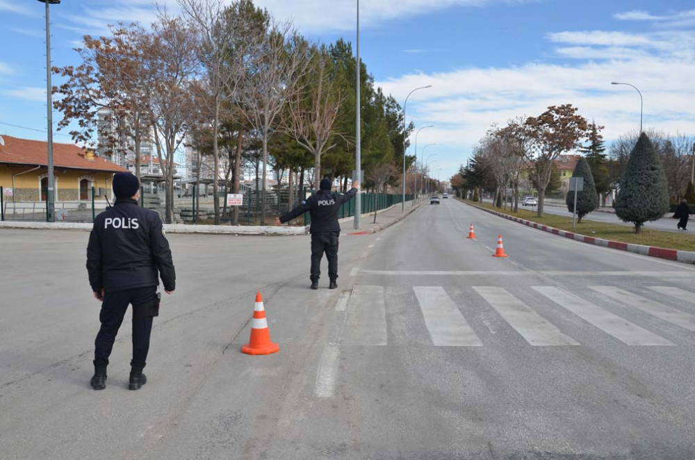 Türkiye genelinde uygulanan 56 saatlik sokağa çıkma kısıtlaması sona erdi 9