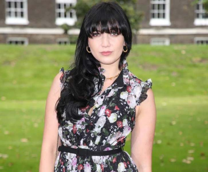 İngiliz model Daisy Lowe'dan taciz itirafı: Evliliği bozulmasın diye sessiz kaldım 8