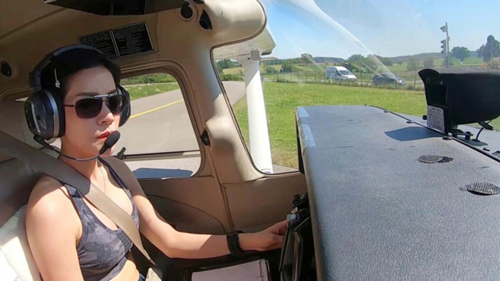 Tayland kralından flaş karar! Metresini kraliçe ilan etti 13