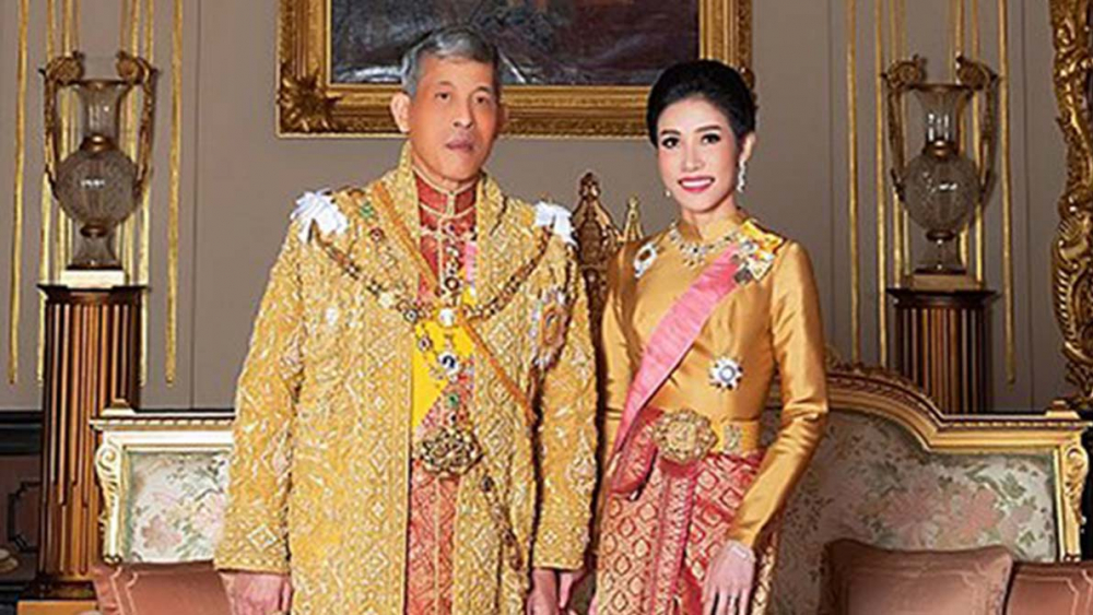 Tayland kralından flaş karar! Metresini kraliçe ilan etti 5
