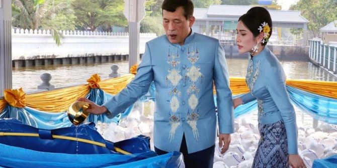 Tayland kralından flaş karar! Metresini kraliçe ilan etti