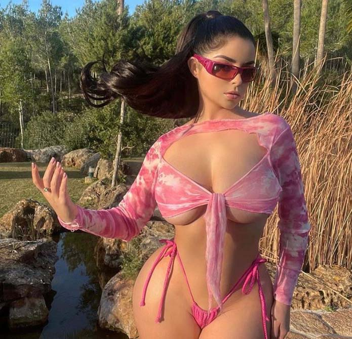 Demi Rose cesur pozuyla sosyal medyada gündem oldu! 2