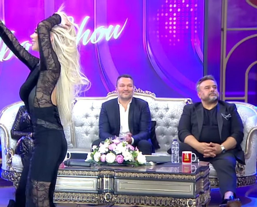 Didem Kınalı ve Hadise'den Bülent Serttaş'a tepki! 5