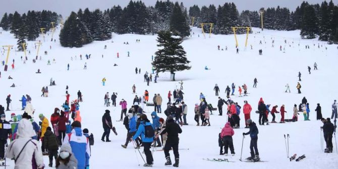 Uludağ'daki partilerin sonucu ağır oldu: 11 otel çalışanı koronaya yakalandı