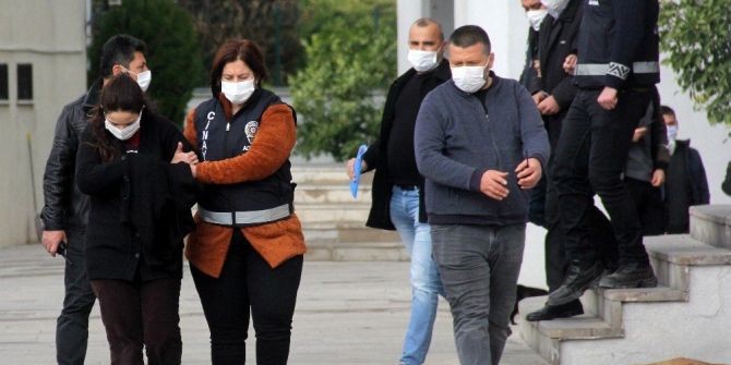 Müdür yardımcısıyla aşk yaşadı: Hem eşini hem babasını kaybetti!