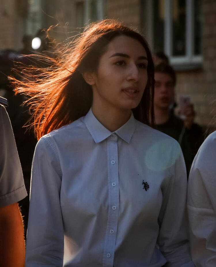 Rusya'da tecavüzcü babalarını öldüren kız kardeşlere yeni soruşturma şoku: Miras için yaptılar! 21