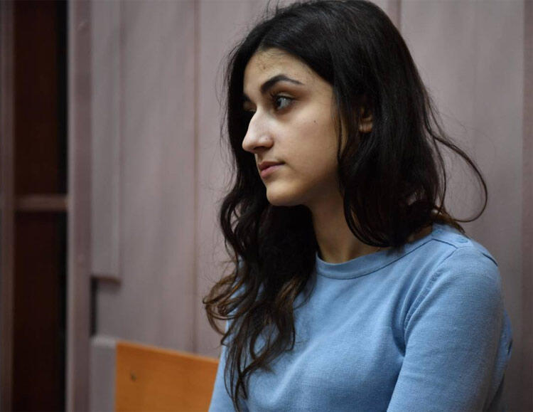 Rusya'da tecavüzcü babalarını öldüren kız kardeşlere yeni soruşturma şoku: Miras için yaptılar! 6