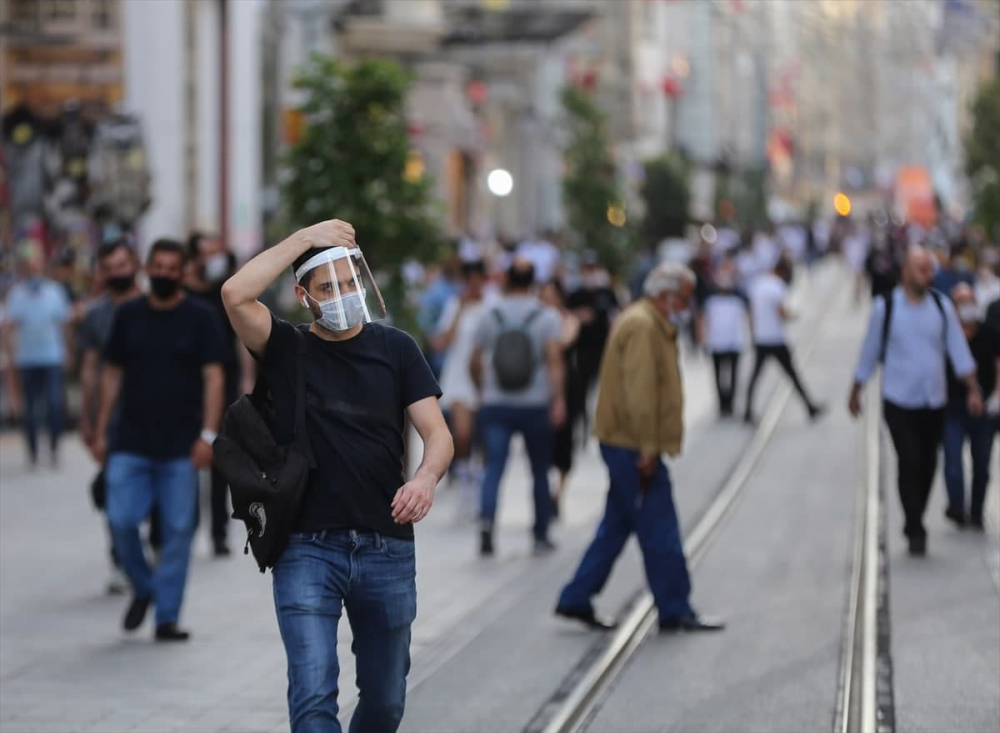 Bilim Kurulu Üyesi Prof. Dr. Tevfik Özlü 'ürkütücü' diyerek açıkladı: Daha çok hasta, daha çok ölüm! 14