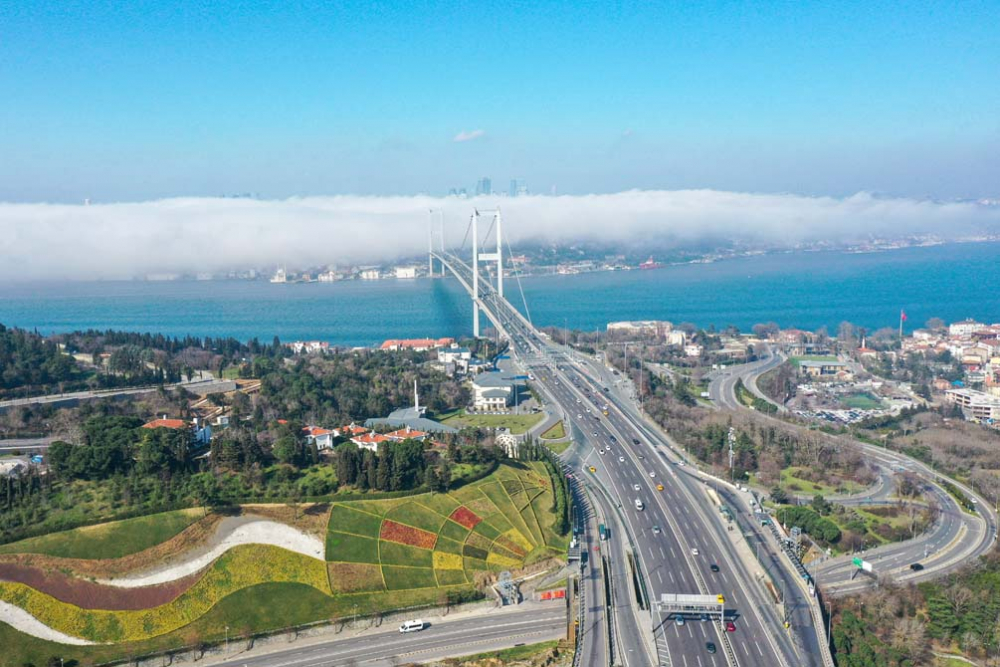 İstanbul'u sis kapladı! Gökyüzünü görenler adeta mest oldu 10