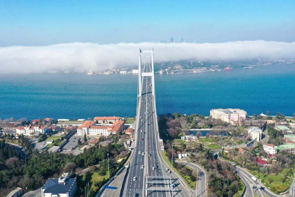 İstanbul'u sis kapladı! Gökyüzünü görenler adeta mest oldu 8