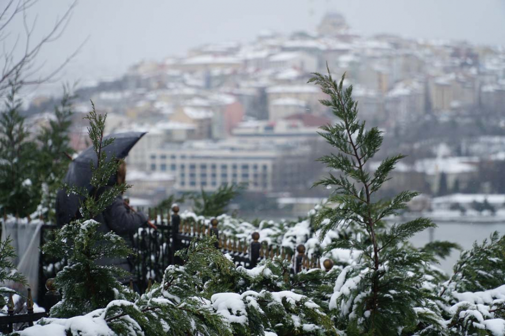 Hava güneşli diye aldanmayın! İstanbul cumadan itibaren kara teslim olacak 1