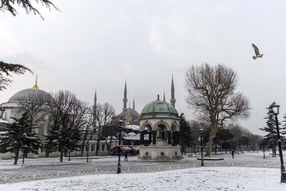 Hava güneşli diye aldanmayın! İstanbul cumadan itibaren kara teslim olacak 5