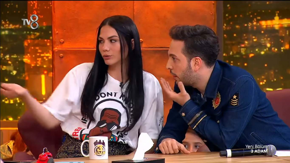 Demet Özdemir ve Oğuzhan Koç'un aşk pozu Instagramı salladı 3