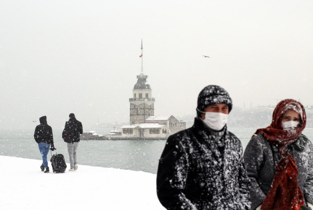 Hava sıcaklığı mevsim normallerine iniyor: İstanbul, kar yağışının etkisi altına girecek! 14