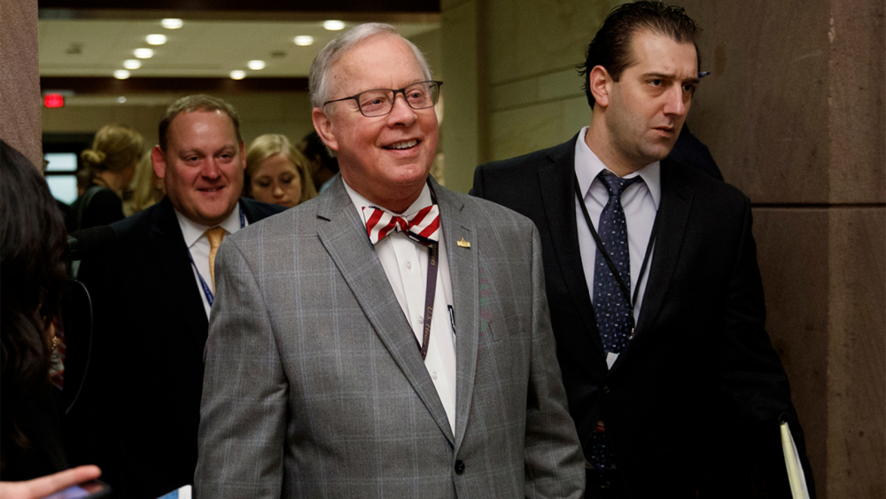 Amerika Birleşik Devletleri'nde ilk kez bir Kongre üyesi koronadan öldü 4