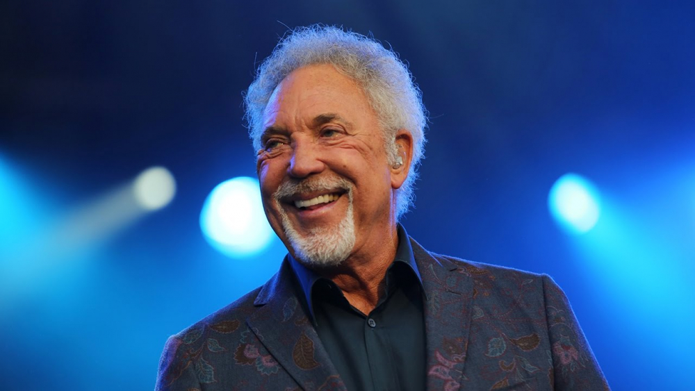 Çarpıcı iddia! Dünyaca ünlü şarkıcı Tom Jones'a tehdit: 'Seni hadım ettiririm' 5