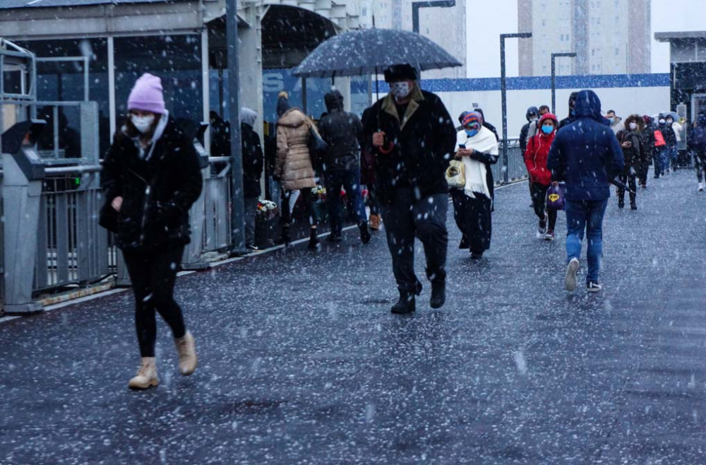 İstanbul'da sıcaklıklar eksilere düşüyor: Bir haftalık süreç başladı, kent buz tuttu! 4