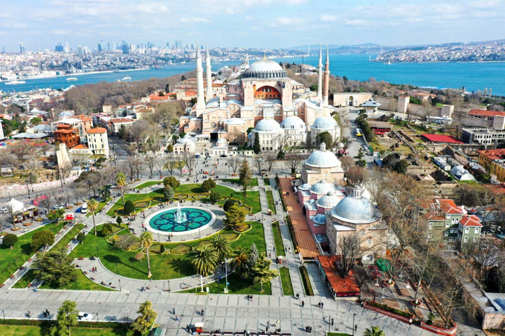 İstanbul'un en güzel yerleri kısıtlama ile sessizliğe büründü 19