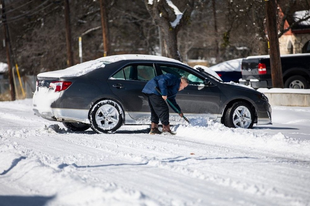 Teksas'ta Kovid-19'la mücadeleye dondurucu soğuk engeli: 21 kişi öldü, binlerce hayvan telef oldu! 4
