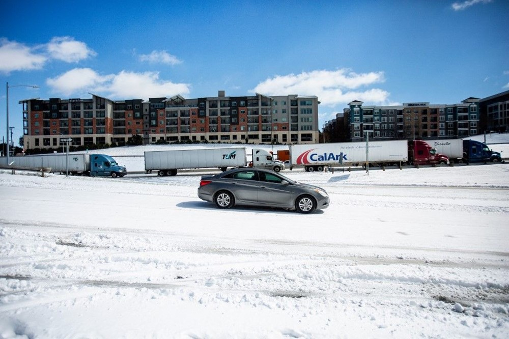 Teksas'ta Kovid-19'la mücadeleye dondurucu soğuk engeli: 21 kişi öldü, binlerce hayvan telef oldu! 5
