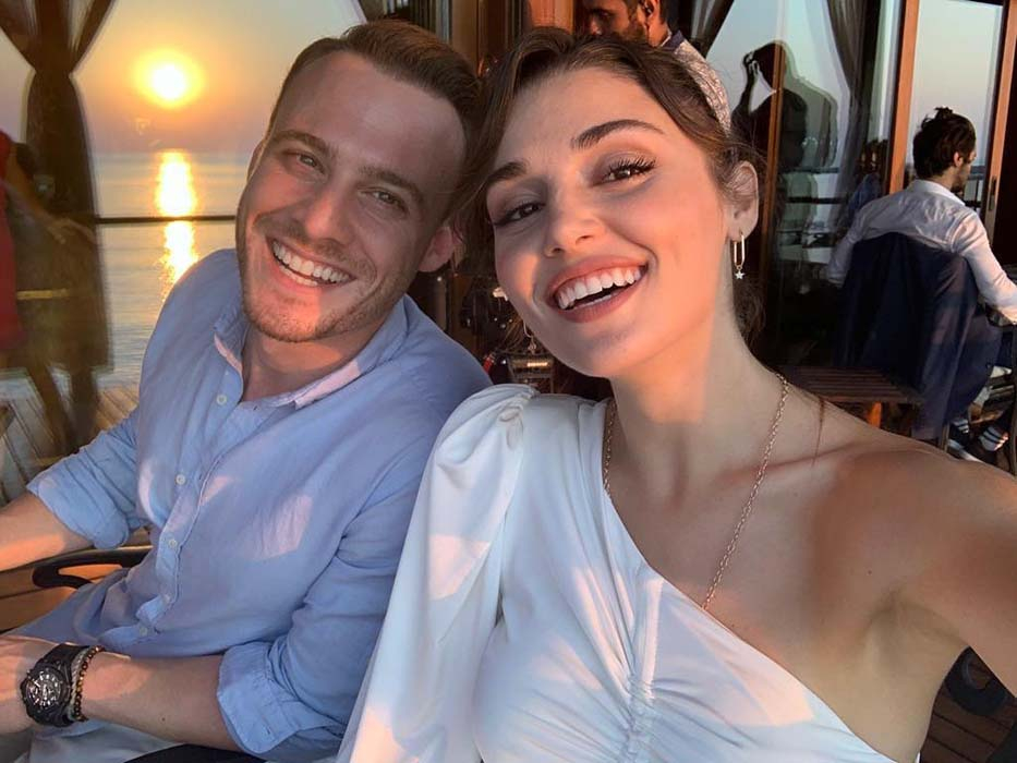 Hande Erçel ve Kerem Bürsin'in geceyi birlikte geçirdiği iddiası! 5