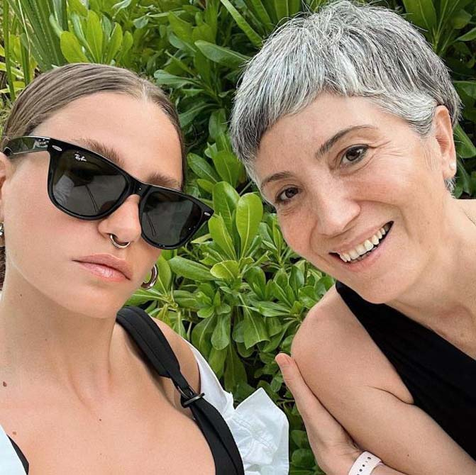 Serenay Sarıkaya'dan, Demet Akalın'ın 'Kim çekiyo bunları?' sorusuna yanıt! 4