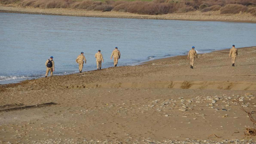 Çanakkale, Gökçeada'da tekne alabora oldu! 2 kişi 500 metre yüzüp karaya çıktı: 1 ölü, 2 kişi kayıp 7