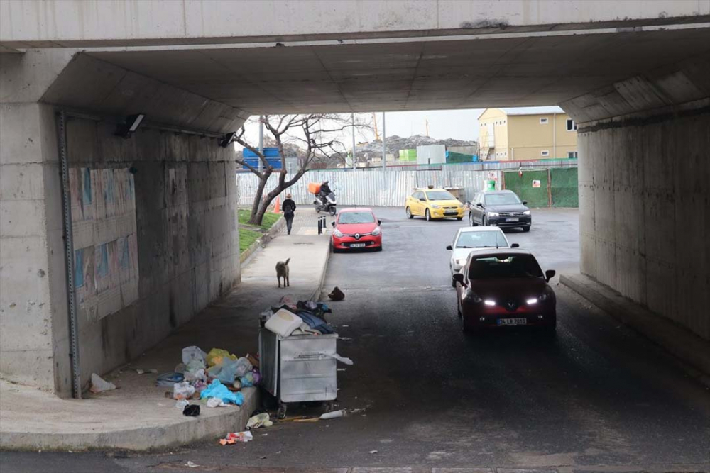 Maltepe'deki çöp yığınlarını toplama desteğine Beyaz Masa'dan ret yanıtı! 13