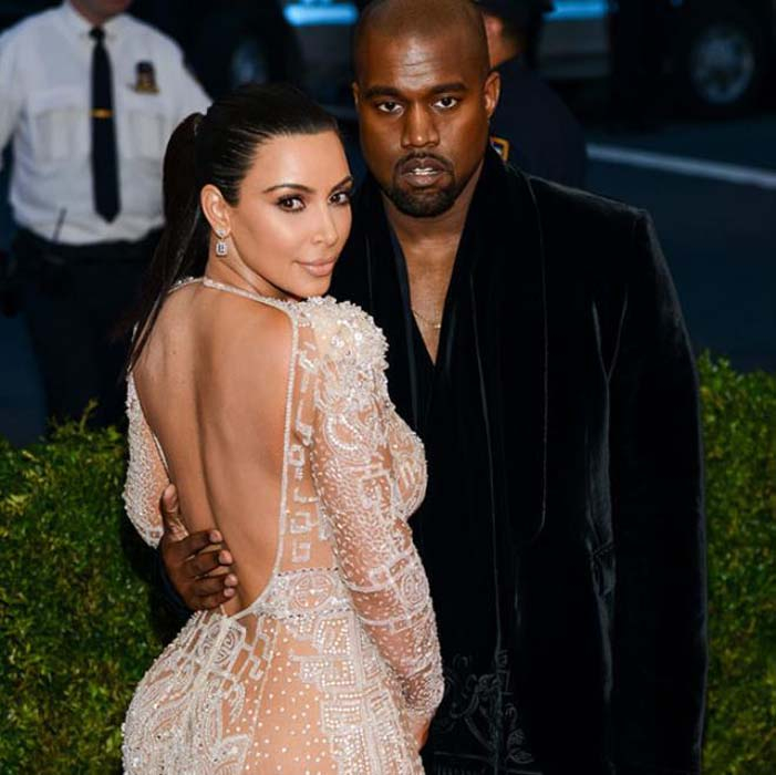 Kim Kardashian boşanma aşamasında olduğu eşi Kanye West'e adeta nispet yaptı! Bu kez tamamen soyundu... 8