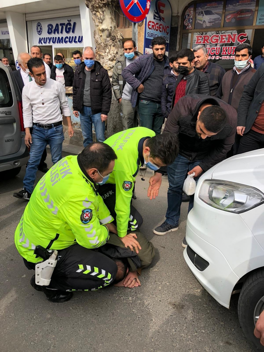 Siirt'te çıkan silahlı kavgada 3 ölü! Saldırgan ekipler tarafından yakalandı 6